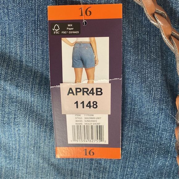 🔴 2 for $25 Gloria, Vanderbilt shorts size 16 - Picture 2 of 13